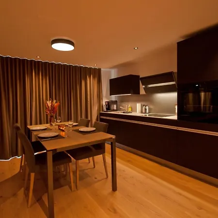 Alpine Colosseo Aparthotel Zermatt