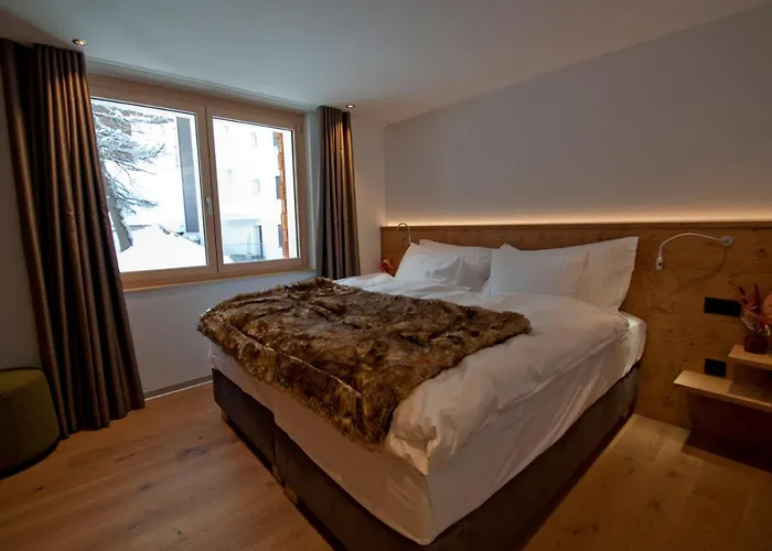 Alpine Colosseo Aparthotel Zermatt