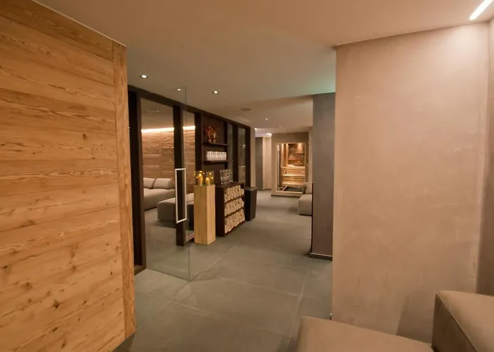 Alpine Colosseo Aparthotel