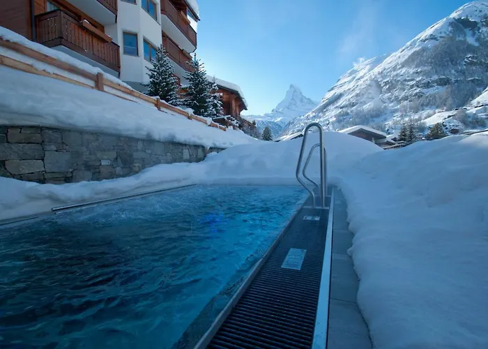 Alpine Colosseo Aparthotel Zermatt