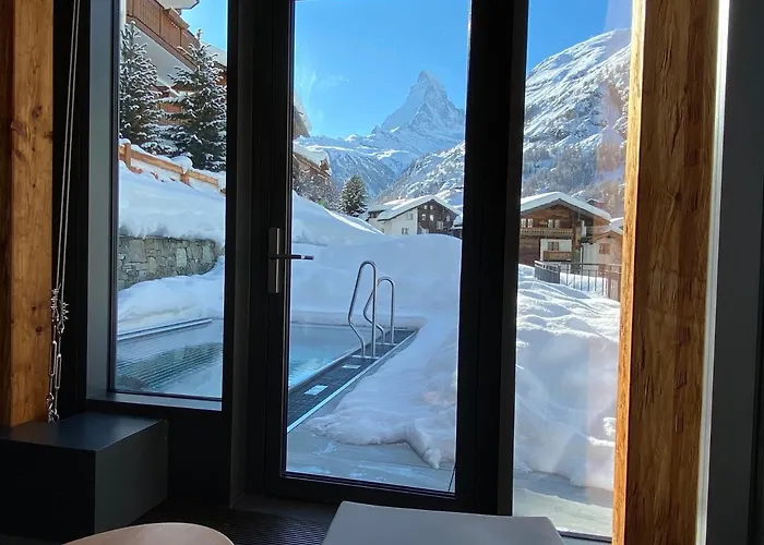 Alpine Colosseo Aparthotel Zermatt