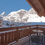 Alpine Colosseo Апарт-готель *