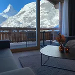 Апарт-готель Alpine Colosseo Церматт