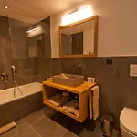 Alpine Colosseo Apart Otel *
