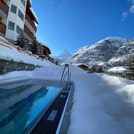 Alpine Colosseo Apartmanhotel